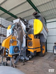 Moissonneuse batteuse Pellenc CV 45 - 1